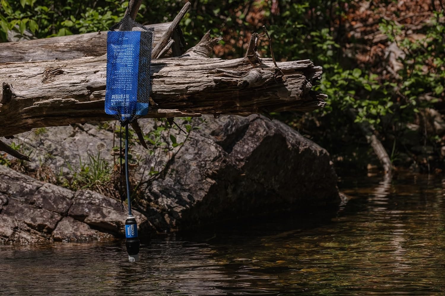 Sawyer Squeeze Water Filtration System(Two 32-Oz Standard Pouches)