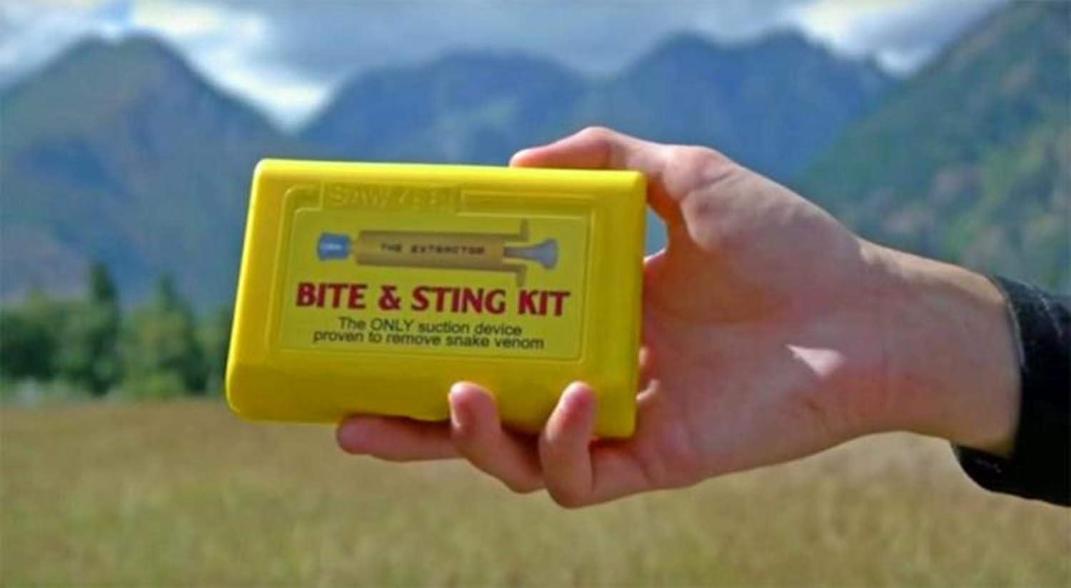 Sawyer Products B4 Venom Extractor & Suction Pump Kit for Snake Bite, & Bee, Wasp, and Mosquito Stings